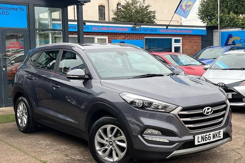 Grey Used 2016 Hyundai Tucson SE SUV | £10,480 (Good price) - Image 1/1