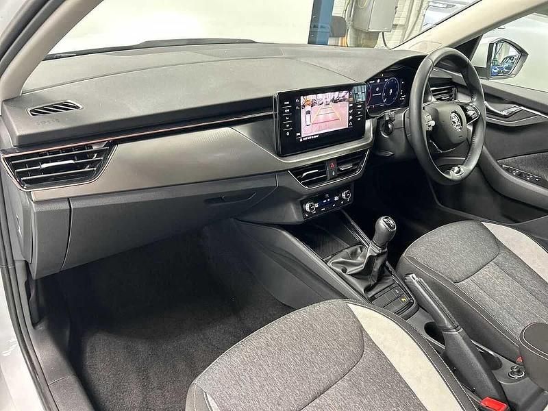 Used Skoda 110 R SE L Executive 81 HP (59 kW) 2023 Moon white metallic Estate