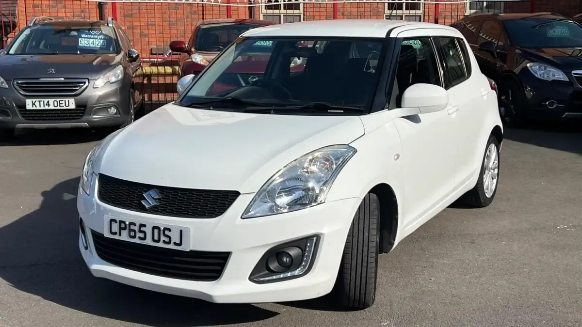 Begagnad Suzuki Swift SZ3 94 HK (69 kW) 2016 Vit Halvkombi