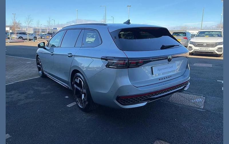Used VW Passat R-line 147 HP (108 kW) 2025 Silver Estate