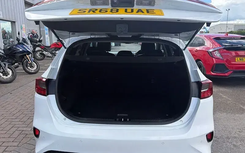 Used Kia Ceed 120 HP (88 kW) 2021 Hatchback