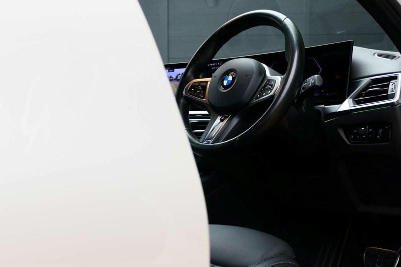 Used BMW 320 M Sport 181 HP (133 kW) 2024 White Estate