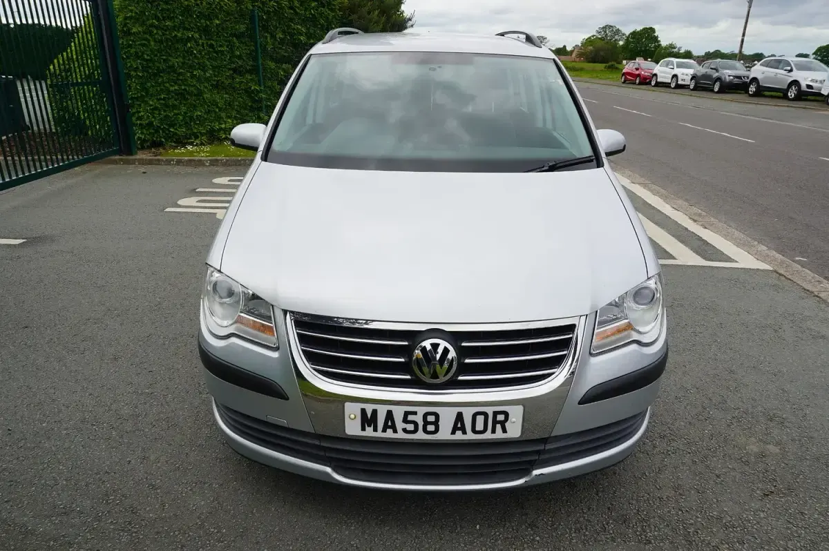 Used VW Touran S 105 HP (77 kW) 2008 Silver MPV