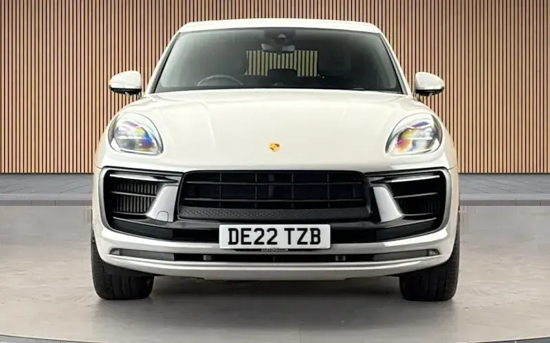 Used Porsche Macan 379 HP (278 kW) 2025 SUV