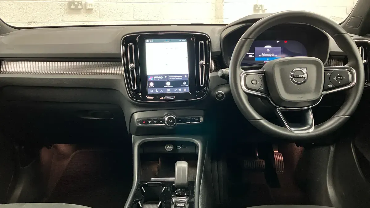 Used Volvo XC40 Plus 163 HP (119 kW) 2024 Black SUV