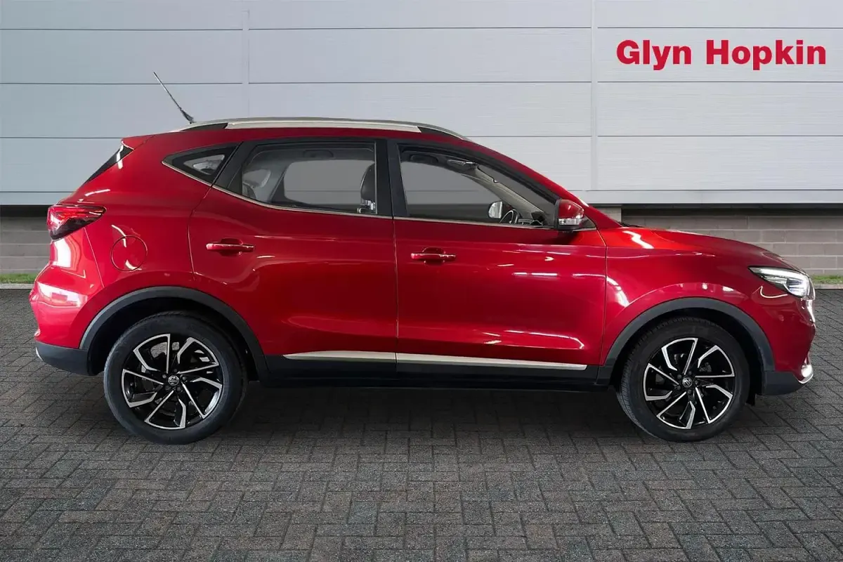 Used MG ZS Exclusive 106 HP (77 kW) 2022 Red SUV