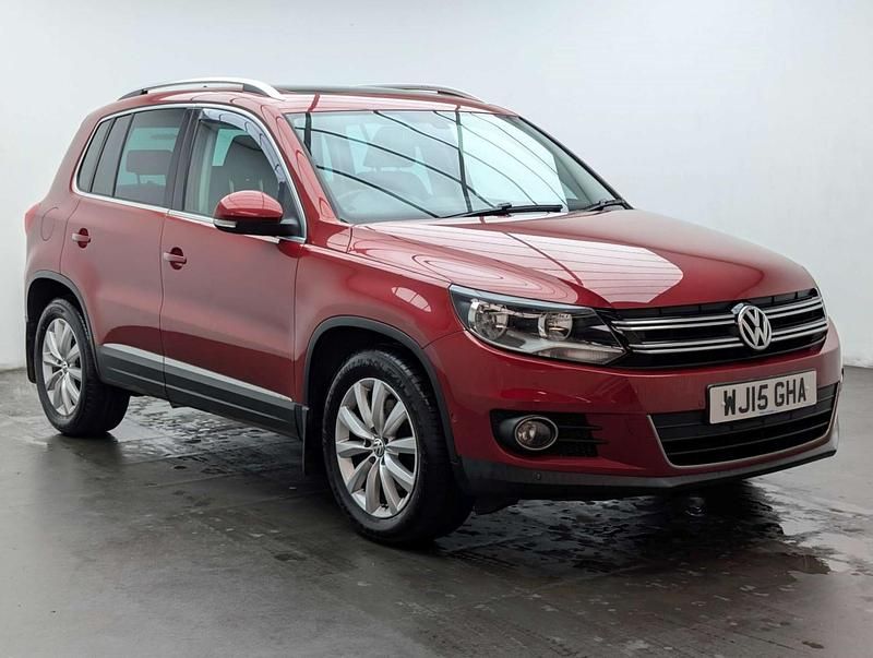 Used VW Tiguan Match 160 HP (117 kW) 2015 Red SUV