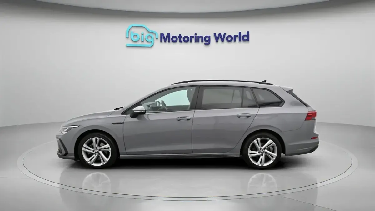 Used VW Golf VIII R-line 150 HP (110 kW) 2023 Grey Estate
