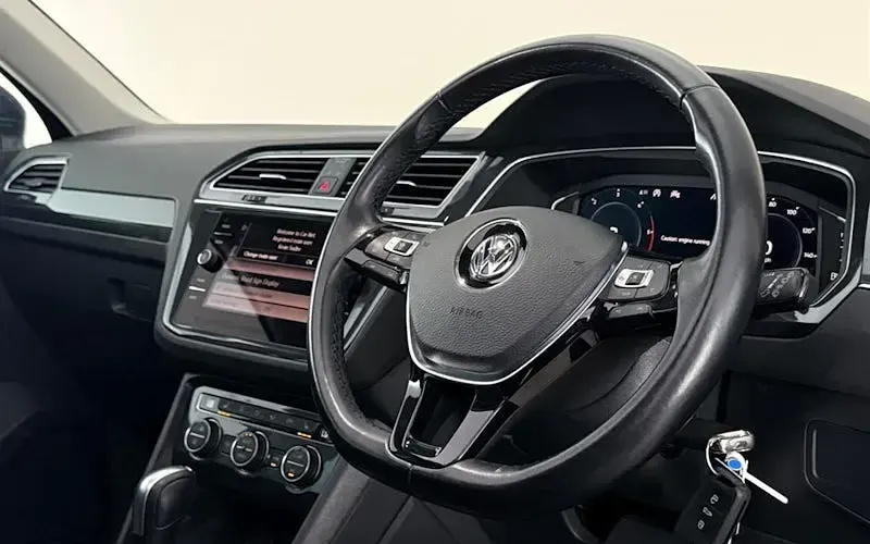 Used VW Tiguan SEL 190 HP (139 kW) 2020 Blue SUV