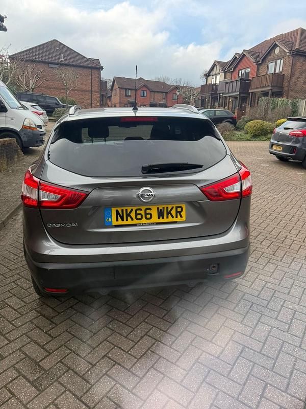 Used Nissan Qashqai N-Connecta 2016 Grey SUV
