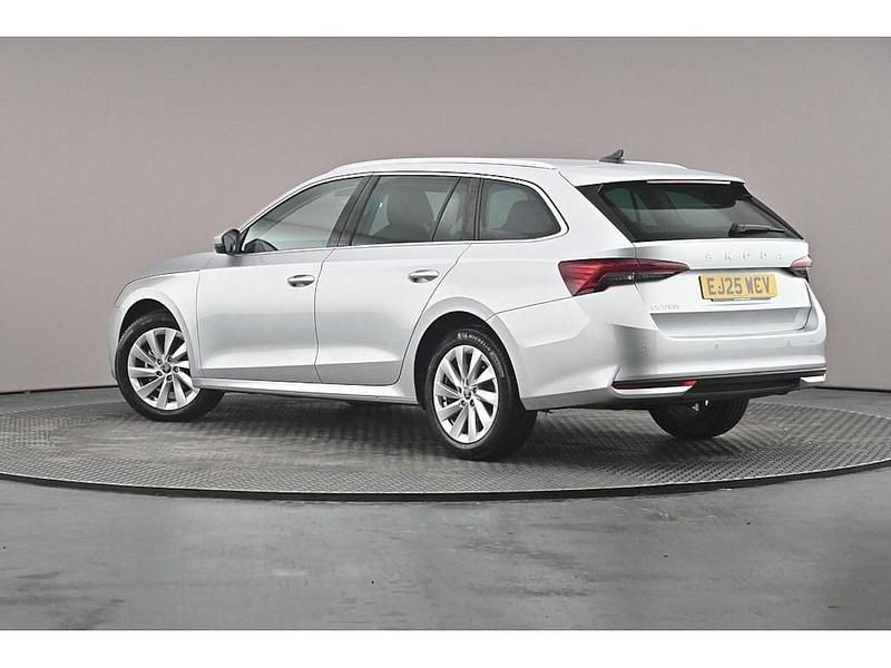 Used Skoda Octavia SE L 110 HP (80 kW) 2025 Brilliant silver metallic Estate