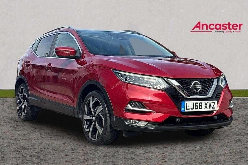 Red Used 2018 Nissan Qashqai Tekna SUV | £13,475 (Fair price) - Image 1/4