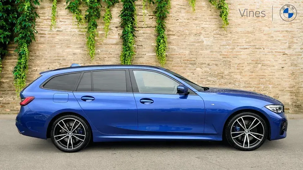 Używany BMW 320 M Sport 187 KM (137 kW) 2020 Niebieski Kombi