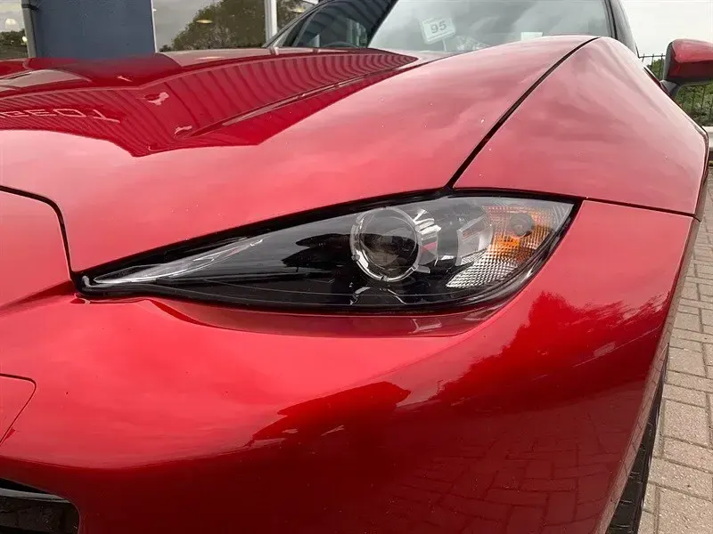Used Mazda MX5 Inclusive 184 HP (135 kW) 2019 Red Cabriolet