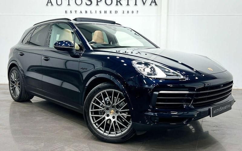 Blue Used 2022 Porsche Cayenne Platinum Edition SUV | £62,990 (Fair price) - Image 1/3