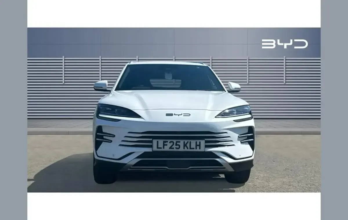 Używany BYD Seal U Comfort 324 KM (238 kW) 2025 Biały SUV
