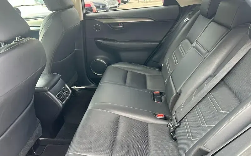 Used Lexus NX300h Luxury Line 197 HP (144 kW) 2018 Black SUV
