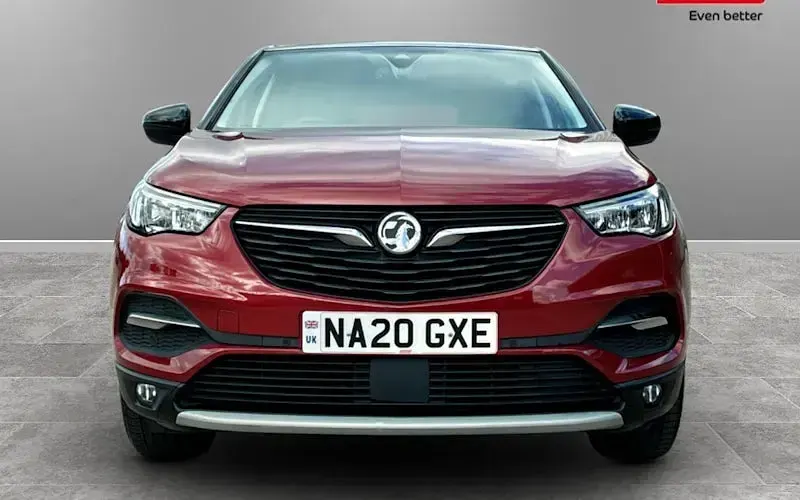 Used Vauxhall Grandland X SRi 131 HP (96 kW) 2020 Red SUV