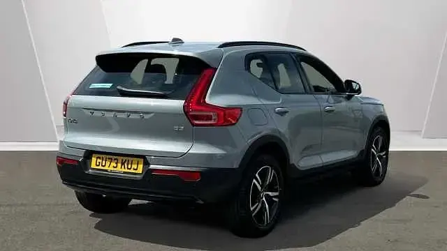 Used Volvo XC40 Plus 163 HP (119 kW) 2024 Grey SUV