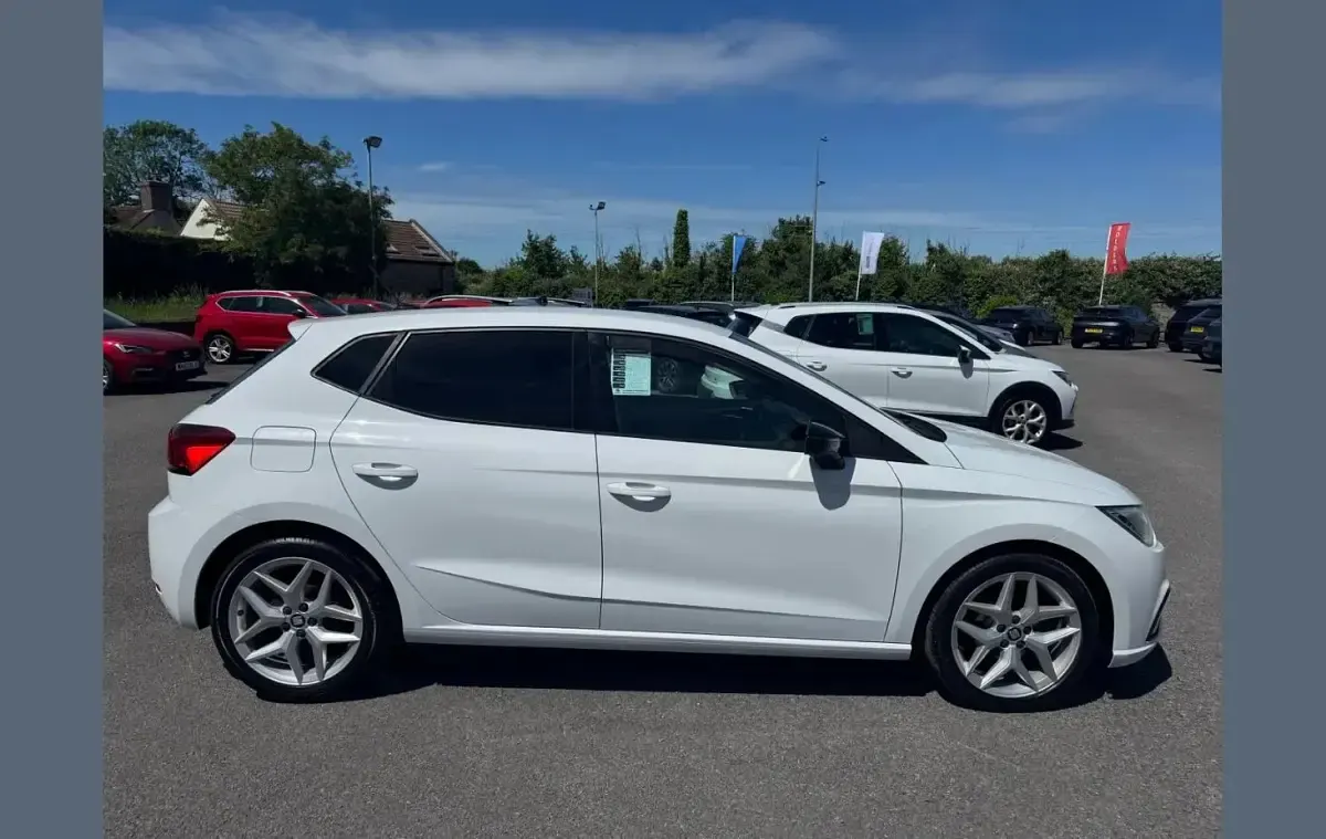 Used Seat Ibiza FR 94 HP (69 kW) 2021 White Hatchback