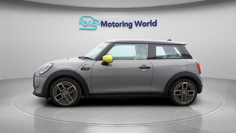 Used Mini Cooper SE Hatch 133 kW (181 HP) 2021 Hatchback