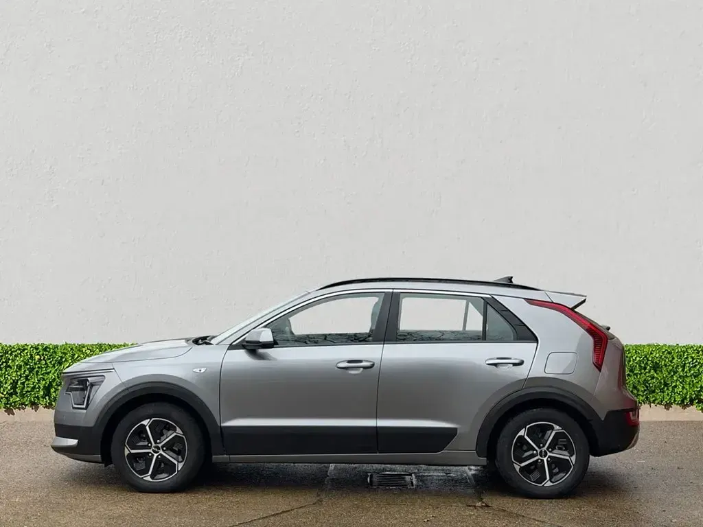 Used Kia Niro 139 HP (102 kW) 2023 Grey SUV