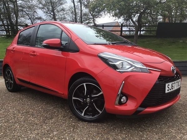 Red Used 2017 Toyota Yaris Design Hatchback | £9,990 (Fair price) - Image 1/1