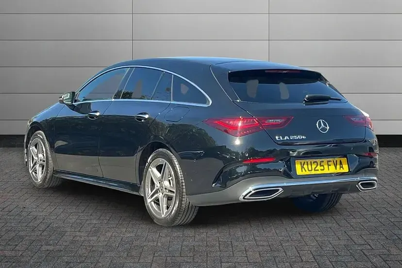 Used Mercedes E250 Executive 215 HP (158 kW) 2025 Cosmos black Estate