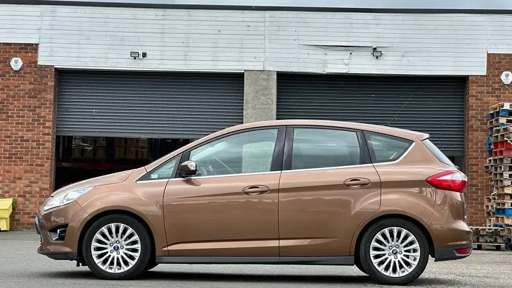 Used Ford C-MAX Titanium 114 HP (83 kW) 2015 Bronze MPV