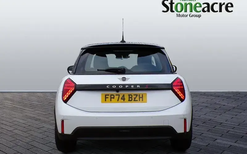 Used Mini Cooper Classic 150 kW (204 HP) 2026 Hatchback