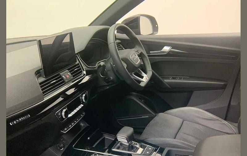 Used Audi Q5 Sportback Black Edition 200 HP (147 kW) 2024 Blue SUV