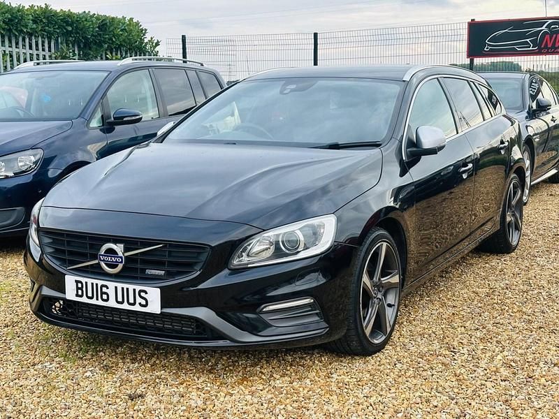 Black Used 2016 Volvo V60 R-Design Estate | £7,470 (Fair price) - Image 1/4