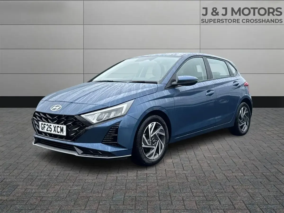 Used Hyundai i20 Advanced 100 HP (73 kW) 2025 Blue Hatchback