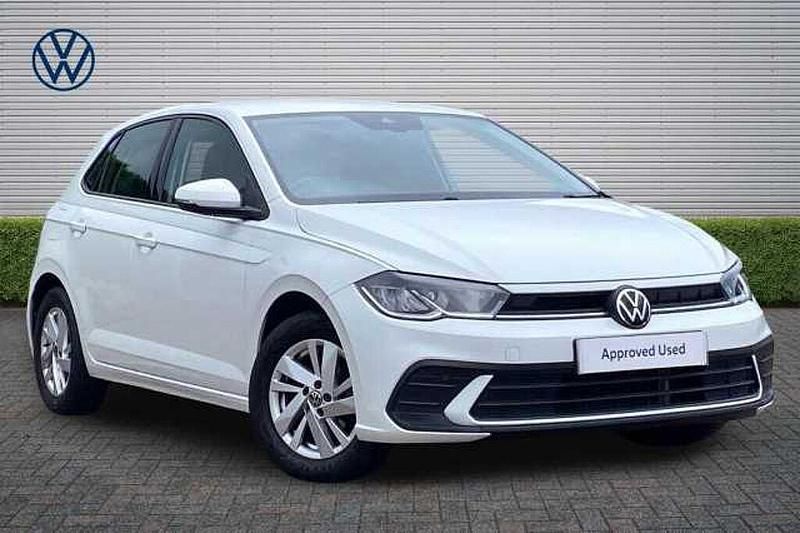 Used VW Polo Life 95 HP (69 kW) 2021 Pure white Hatchback