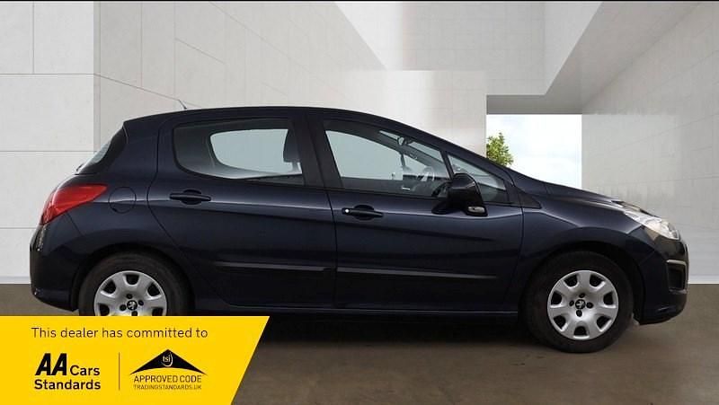 Used Peugeot 308 Access 120 HP (88 kW) 2012 Blue Hatchback