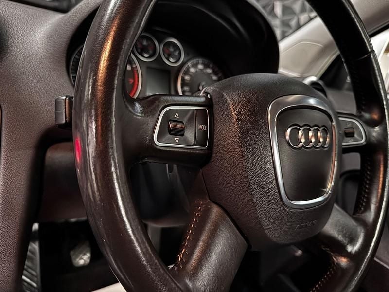 Used Audi A3 Sportback Comfort 125 HP (91 kW) 2010 Silver Hatchback