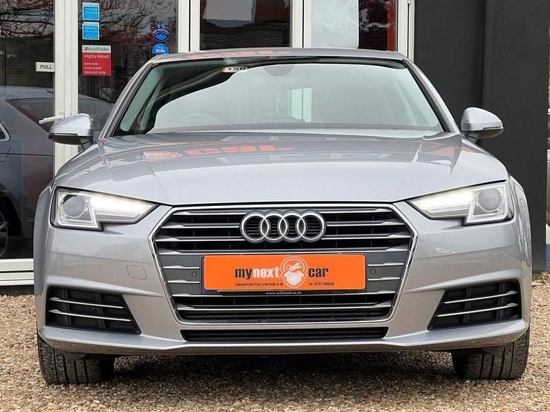 Used Audi A4 Sport 190 HP (139 kW) 2018 Silver Sedan