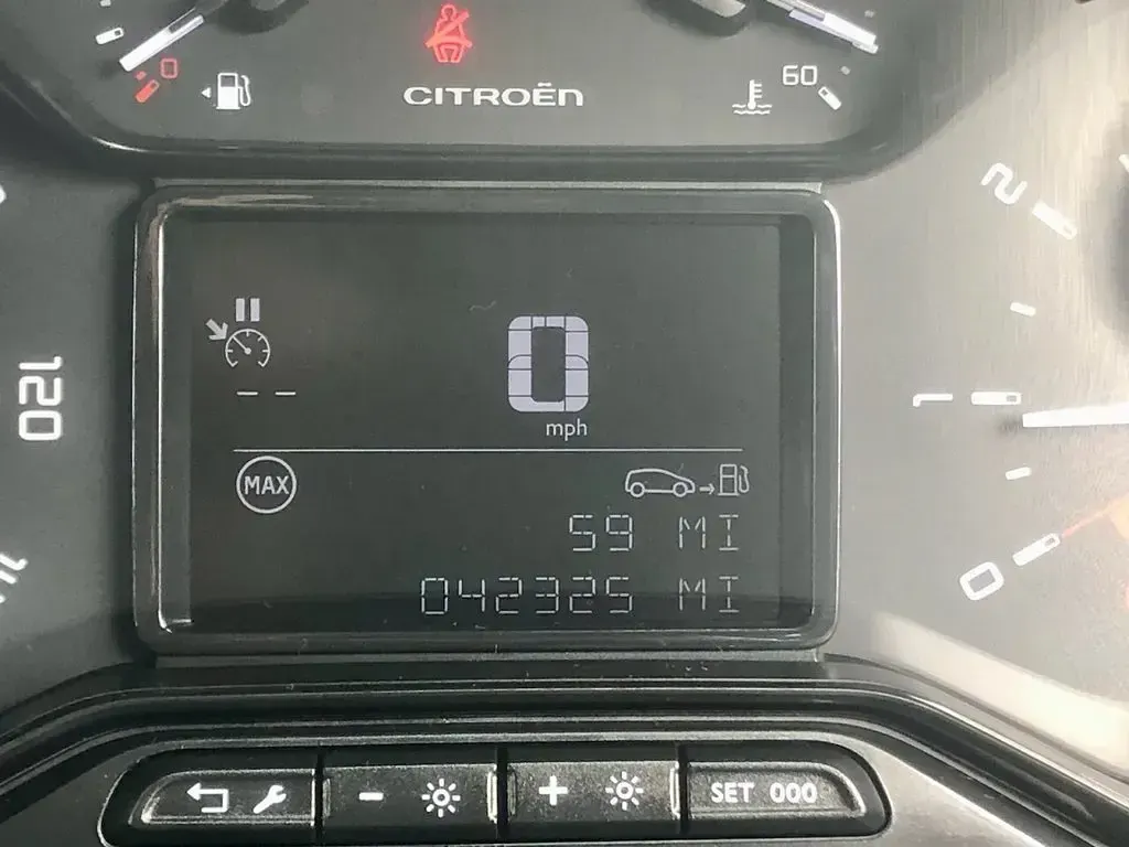 Used Citroën C3 Feel 83 HP (61 kW) 2020 White Hatchback