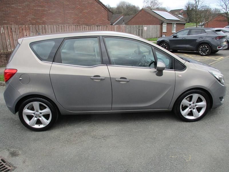 Used Vauxhall Meriva 2014 Brown MPV