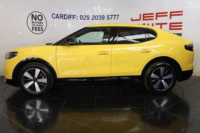 Usado Ford Capri Extended Range 250 kW (340 CV) 2025 Amarillo SUV