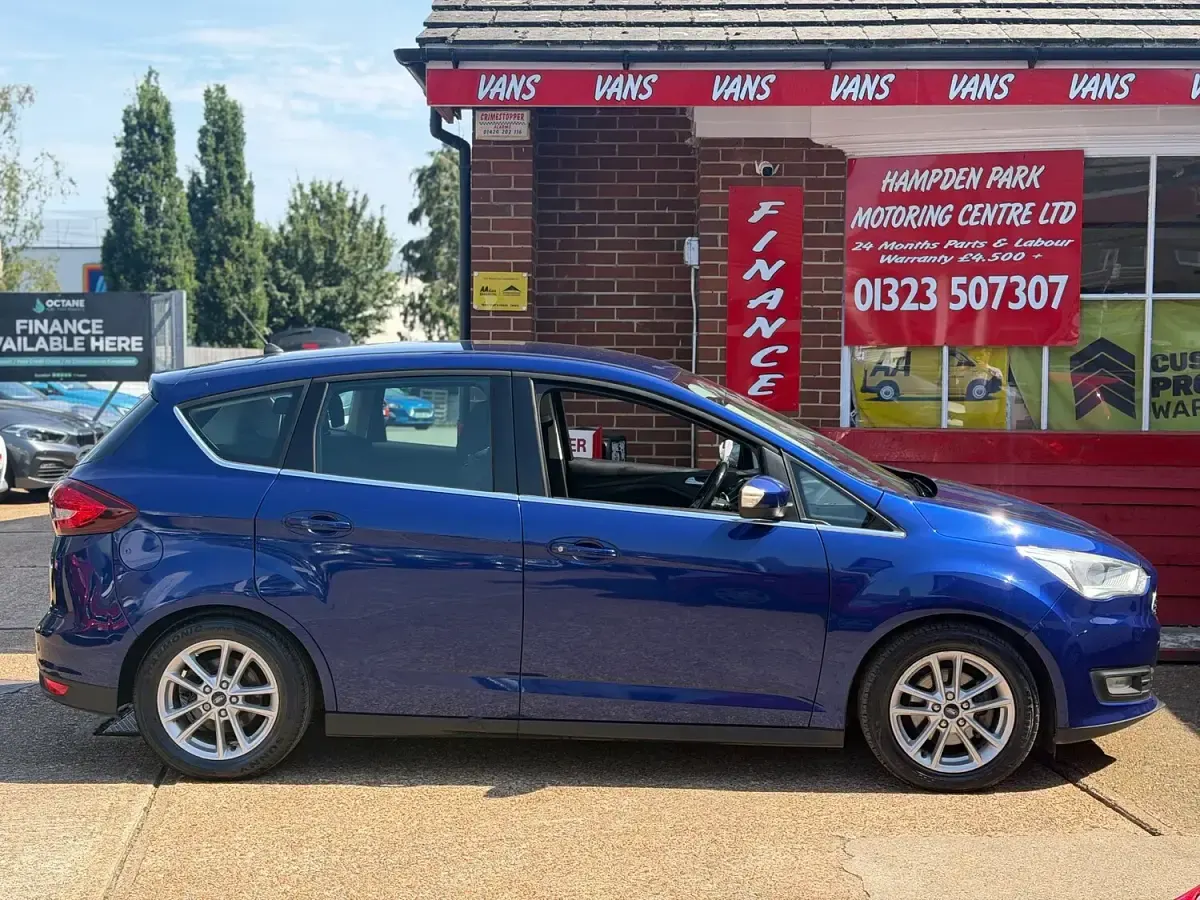 Used Ford C-MAX Zetec 120 HP (88 kW) 2017 Blue MPV