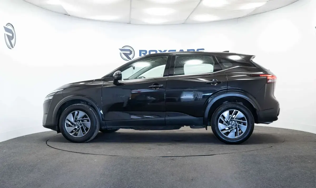 Used Nissan Qashqai Acenta Premium 2023 Black SUV