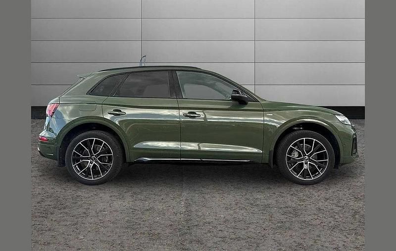 Used Audi Q5 Black Edition 268 HP (197 kW) 2024 Green SUV
