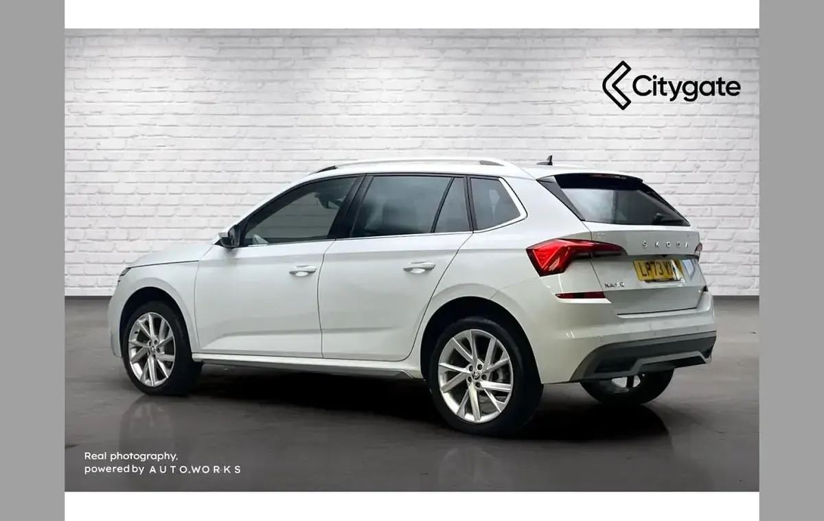 Used Skoda Kamiq SE L Executive 110 HP (80 kW) 2024 White SUV