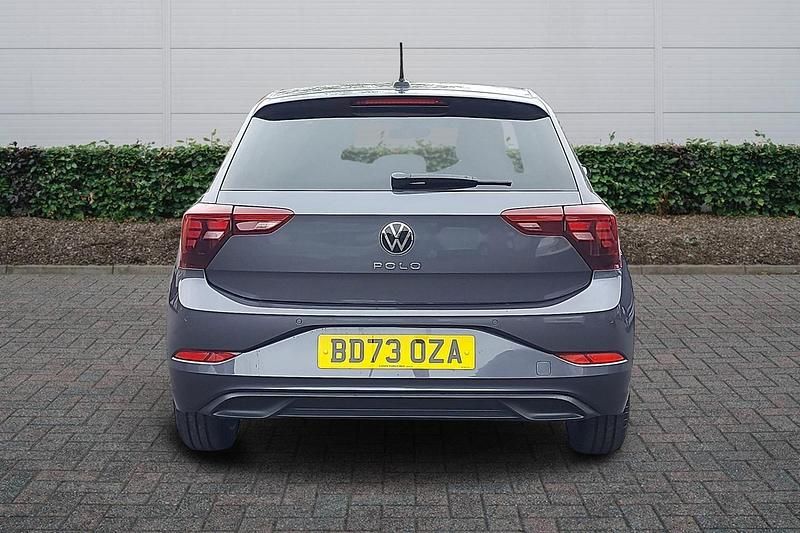 Used VW Polo Life 95 HP (69 kW) 2023 Grey Hatchback