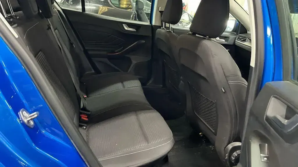Used Ford Focus Titanium 125 HP (91 kW) 2019 Blue Hatchback