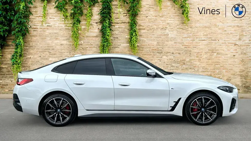 Used BMW i4 M Sport 246 kW (335 HP) 2023 White Sedan