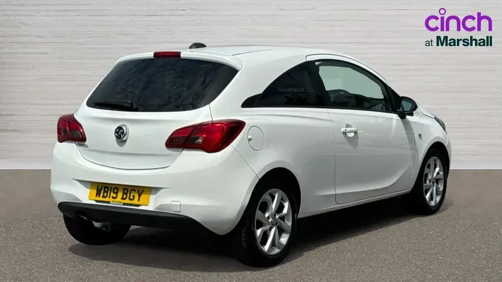 Used Vauxhall Corsa Sport 90 HP (66 kW) 2019 White Hatchback