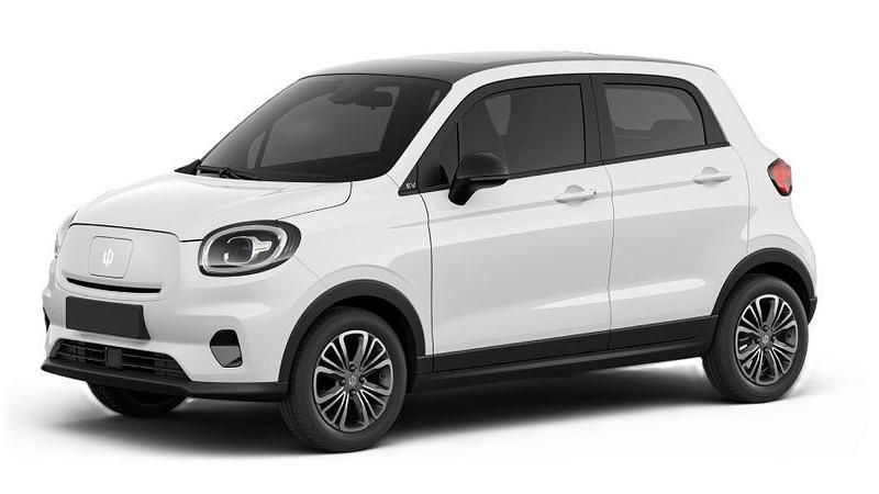 Starry silver New 2025 Leapmotor T03 Hatchback | £14,895 (Expensive) - Image 1/1