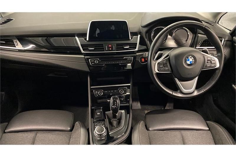 Used BMW 220 Sport Line 192 HP (141 kW) 2019 Blue Estate